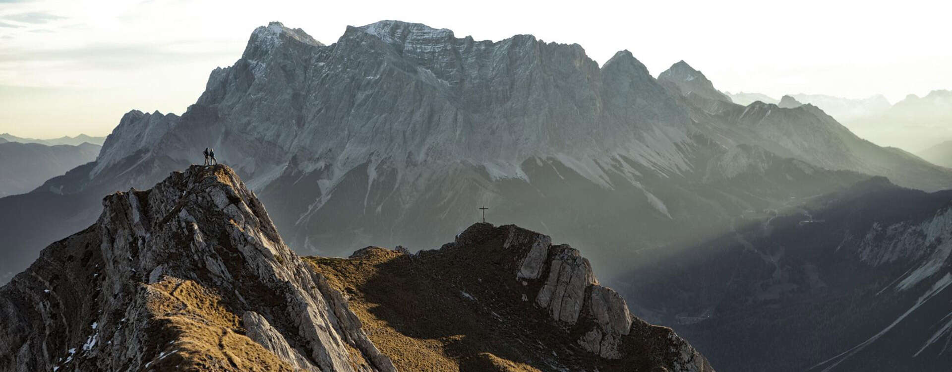 Grubigsteingipfel Blick Zugspitze